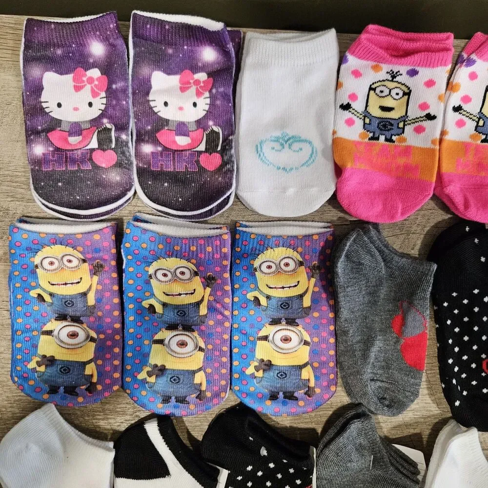 Girl Socks *SAMPLES* 21 Pairs Size 2-4 years Disney Minions Hello Kitty Dora